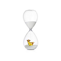 Zandloper 19 cm met ree in glas Red Apple
