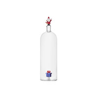 Fles met blauw pakje of geschenk en kerstman of Santa Claus als stop