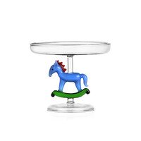 Glazen schaal op voet met blauw schommelpaard