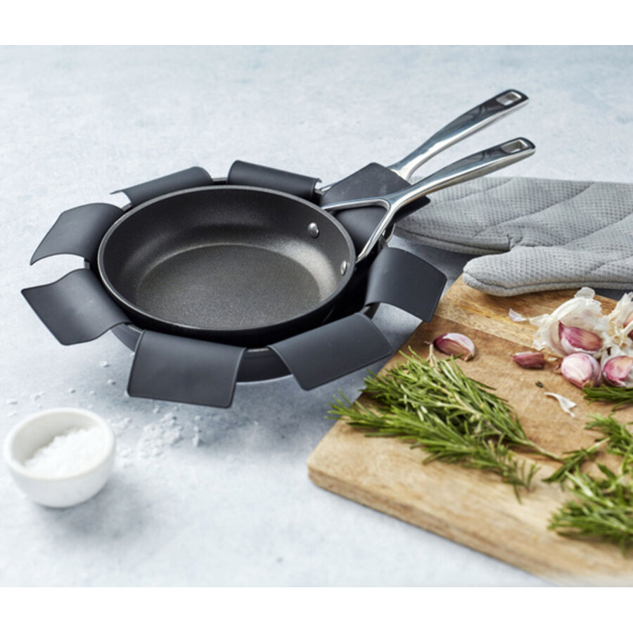 Set 2 pannenbeschermers siliconen zwart-2