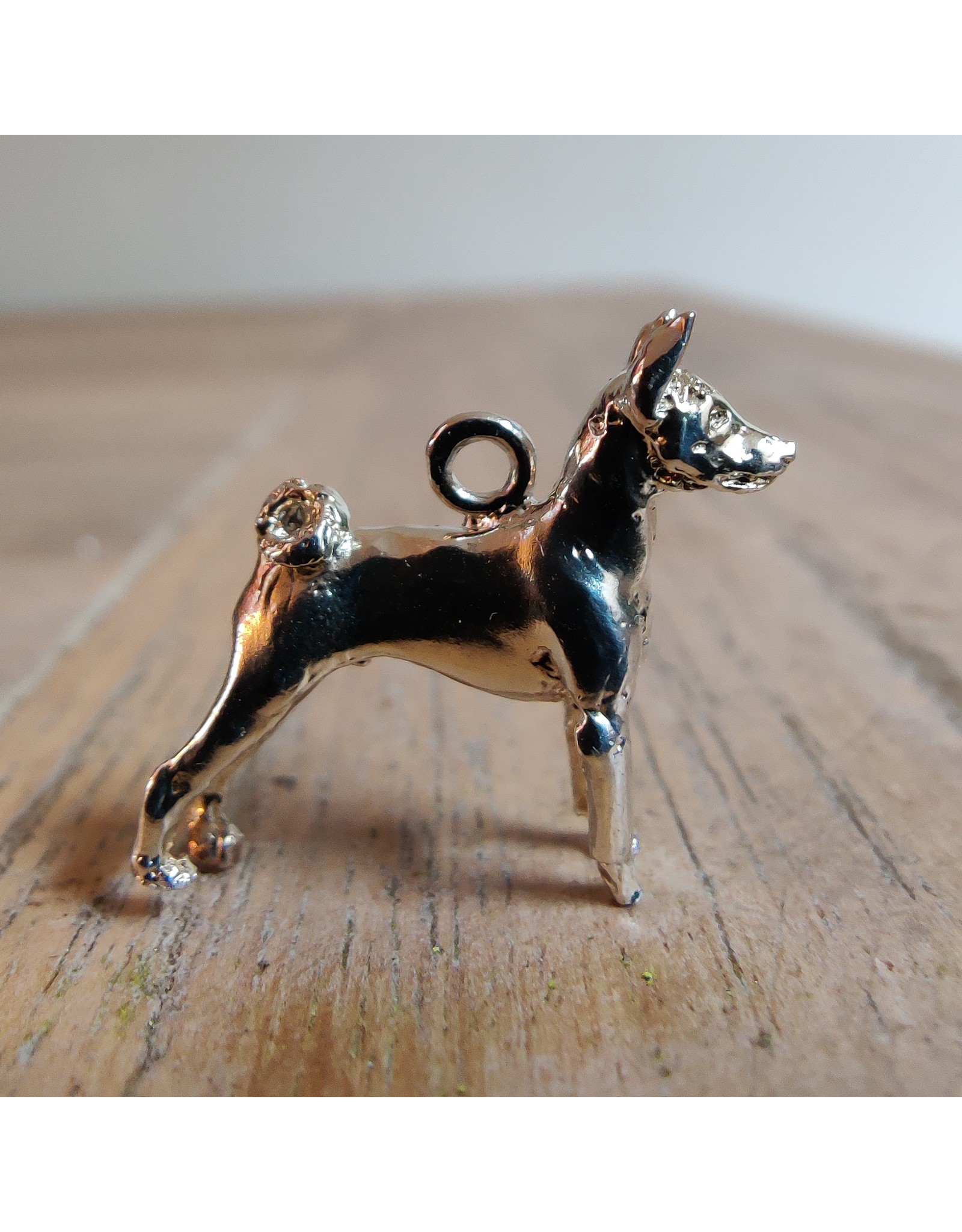 Handmade by Hanneke Weigel Zilveren Basenji