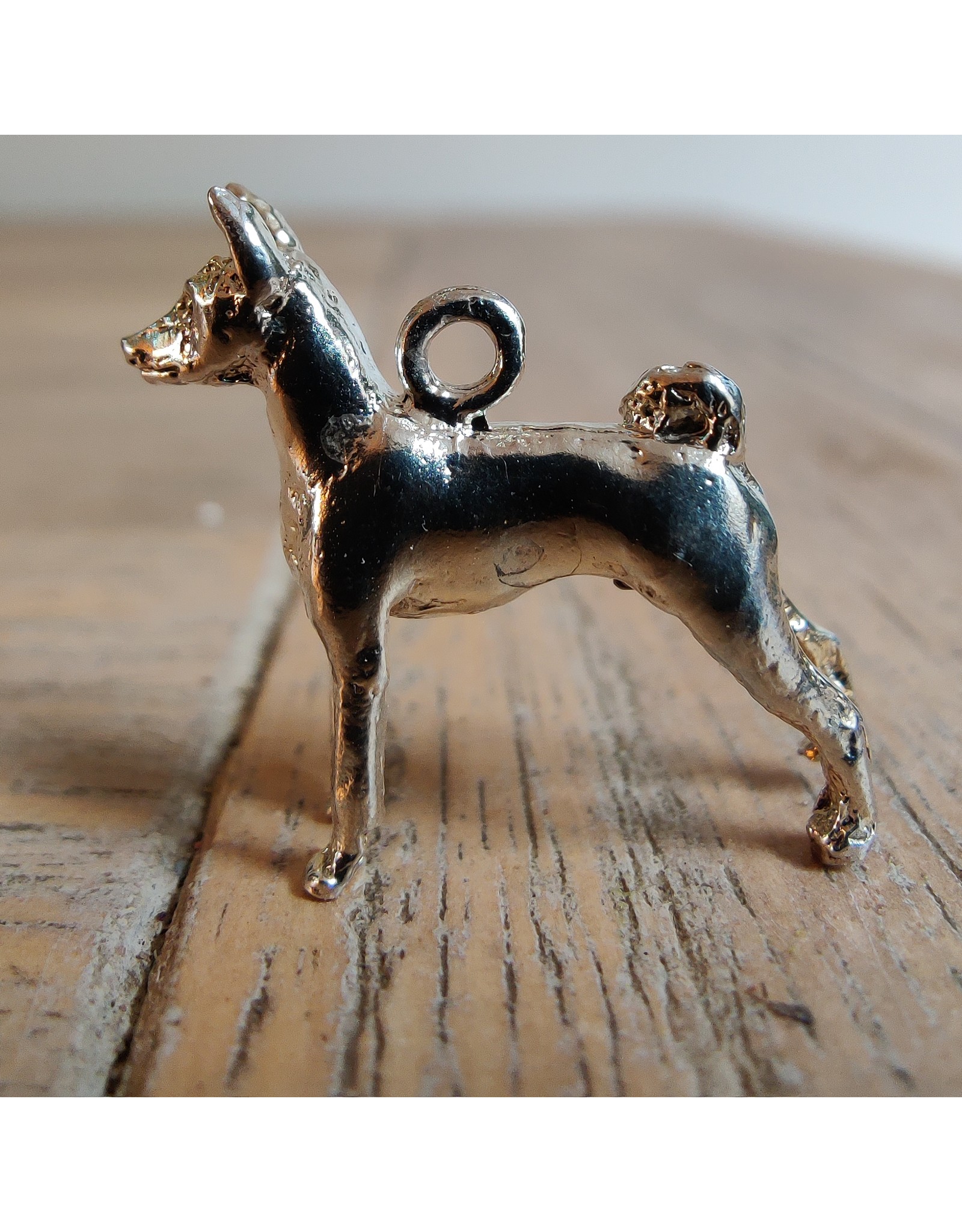 Handmade by Hanneke Weigel Zilveren Basenji