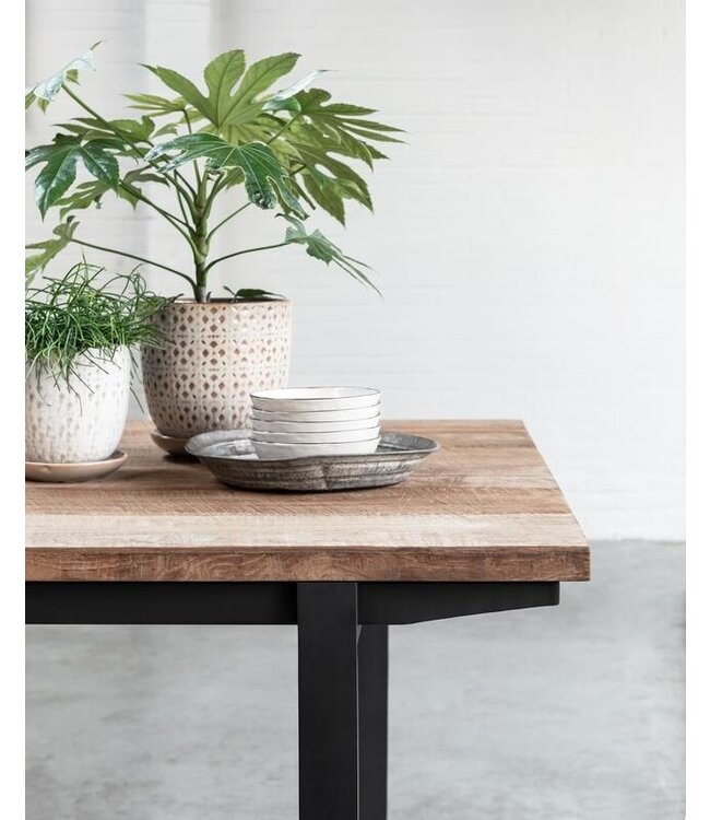 Eettafel ODEON van DTP Home  in 4 maten