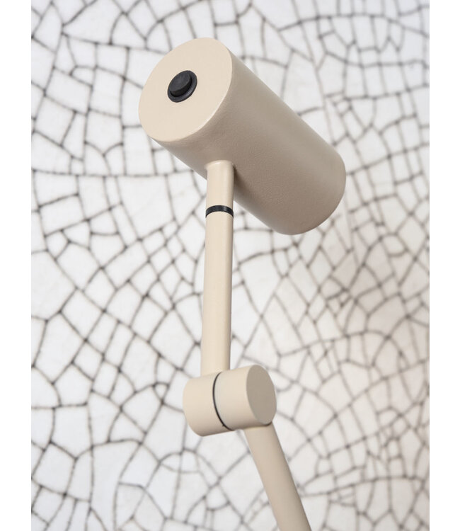 Vloerlamp Montreux in twee mooie kleuren