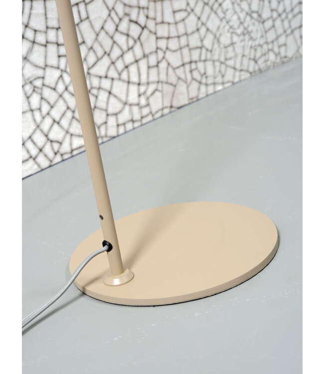 Vloerlamp Montreux in twee mooie kleuren