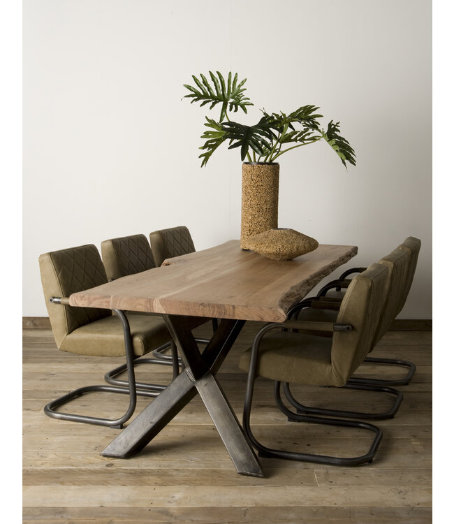 Tower Living Eettafel Yunta