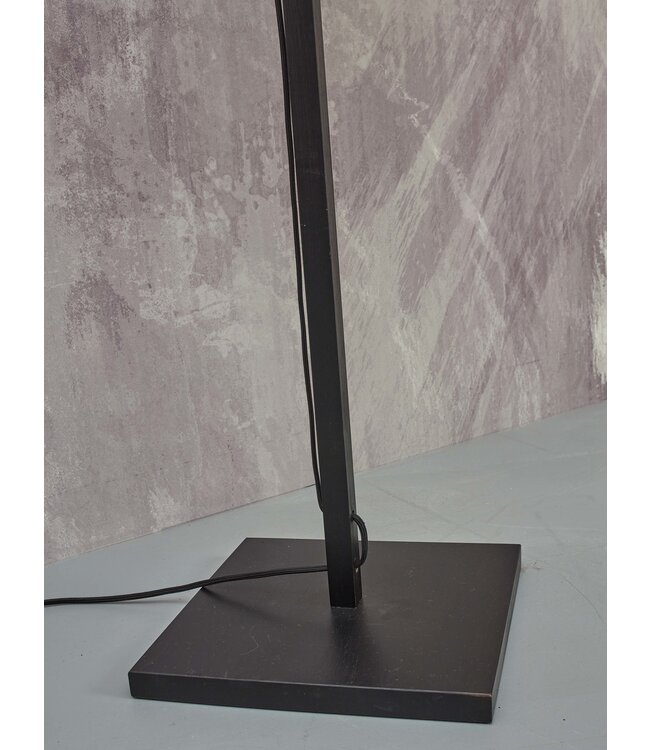 Vloerlamp Bhutan bamboe met plankjes