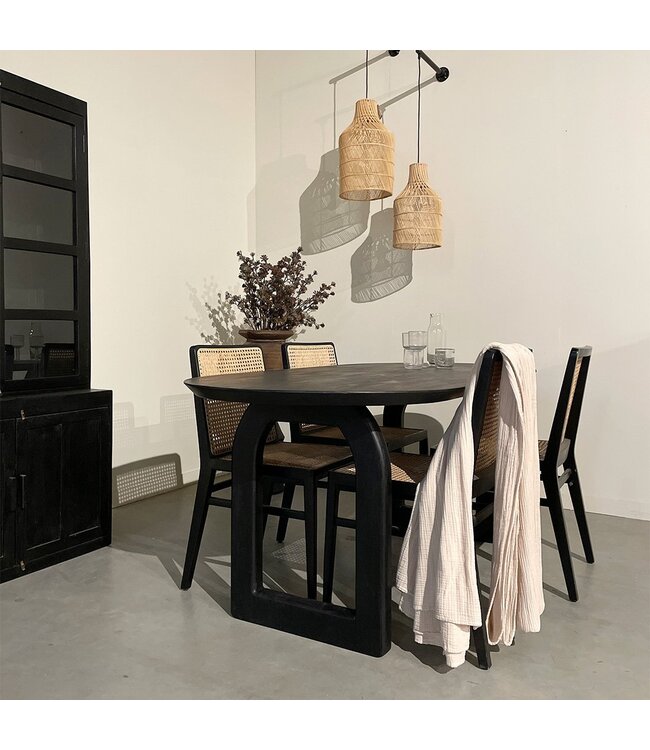 Raw Materials eettafel Bullnose zwart met mix onderstel