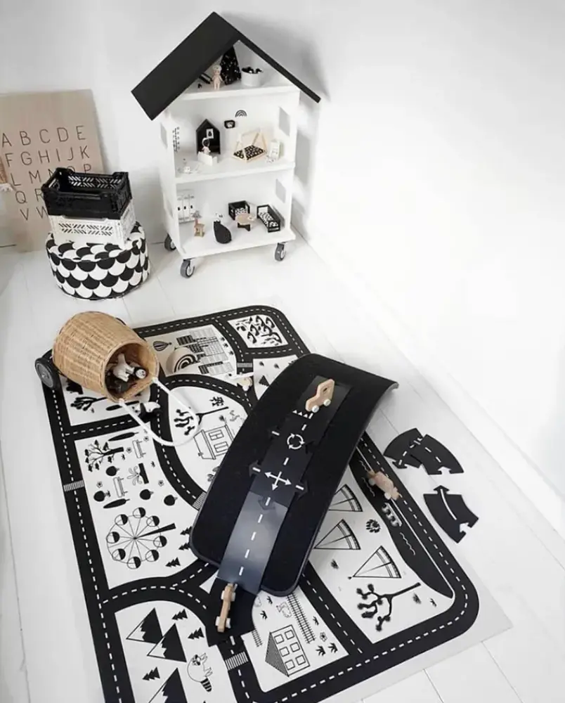 Play mat vinyl | city black/white Play mat vinyl | city black/white