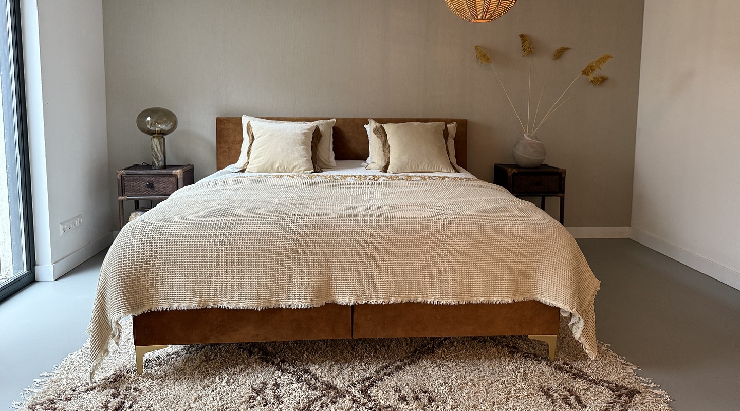 Ervaar ultieme luxe met onze goudkleurige velvet boxspring