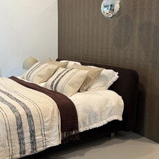 Maurits Boxspring Boogie  stof donker bruin "Etalage model"