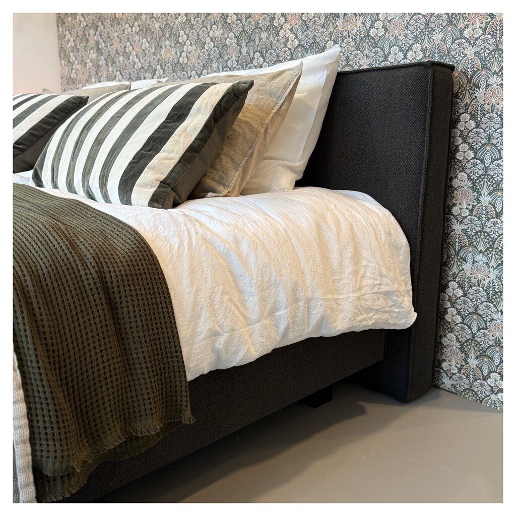 Nordal Sierkussen Alhena, ivory/green, 48X68