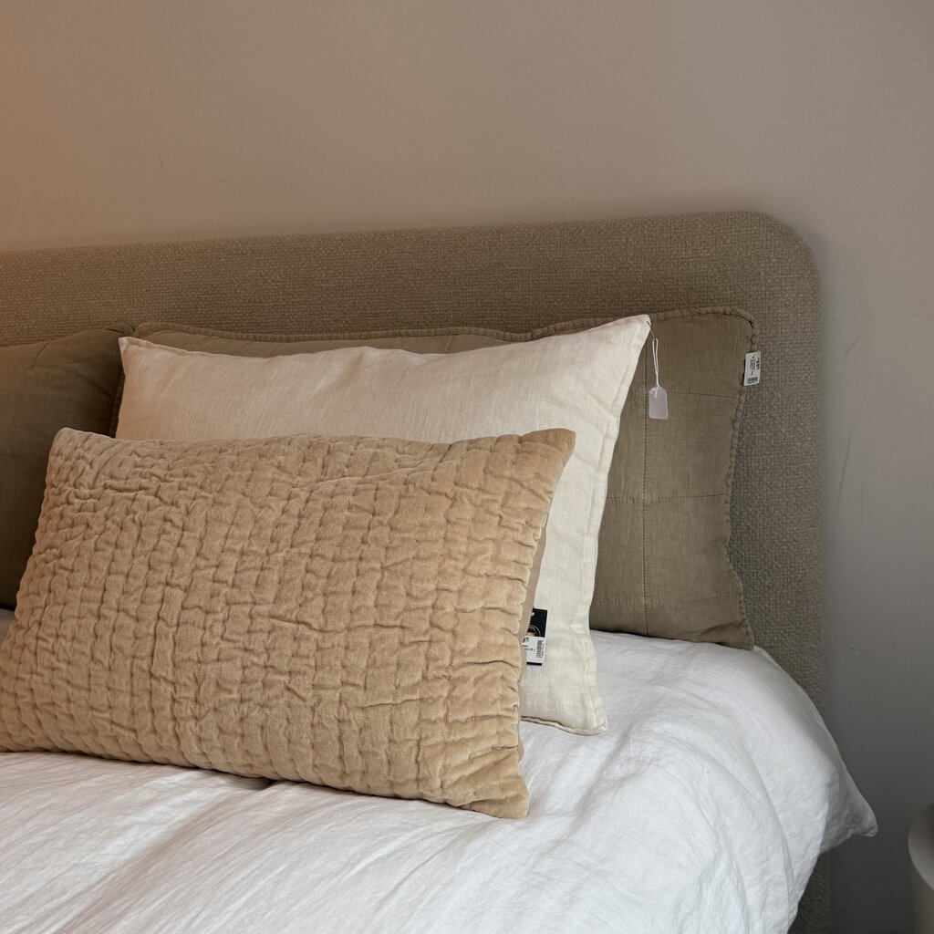 Maurits Showroommodel boxspring Marla