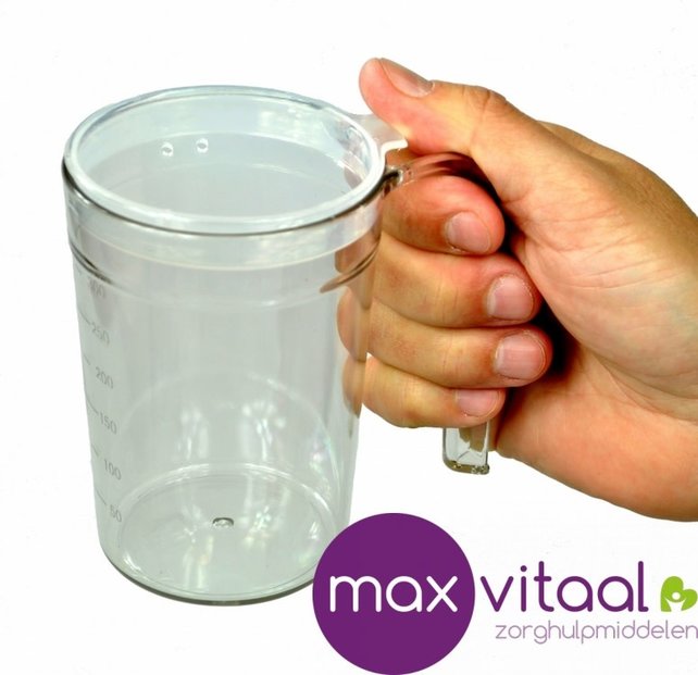 Drinkbeker doorzichtig met groot open handvat en 2 deksels Drinkbeker doorzichtig met groot open handvat en 2 deksels