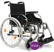 D100  Ideale en complete transport rolstoel