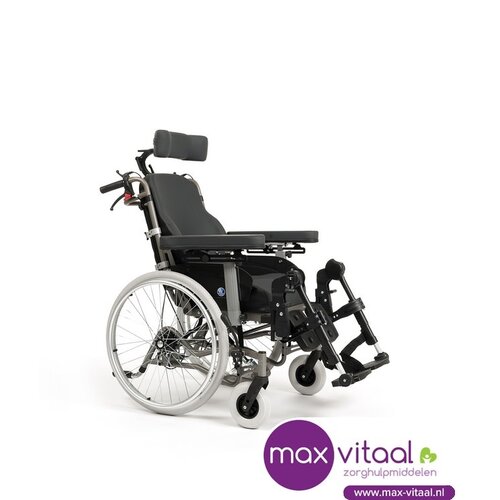 Inovys Comfortabele kantelrolstoel - manueel verstelbaar