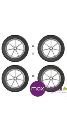 Set wielen met zilveren spaken