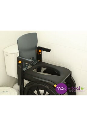 WheelAble  douche/toilet vouwrolstoel