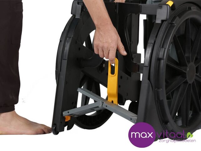 WheelAble  douche/toilet vouwrolstoel