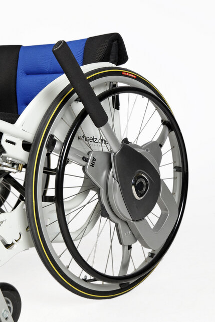 NUDRIVE zelfstandige rolstoelhulp