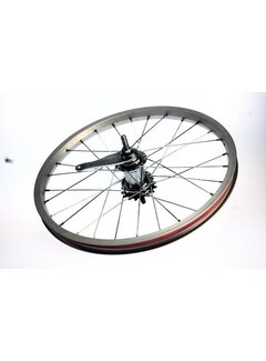 Achterwiel 18x1.75 remnaaf