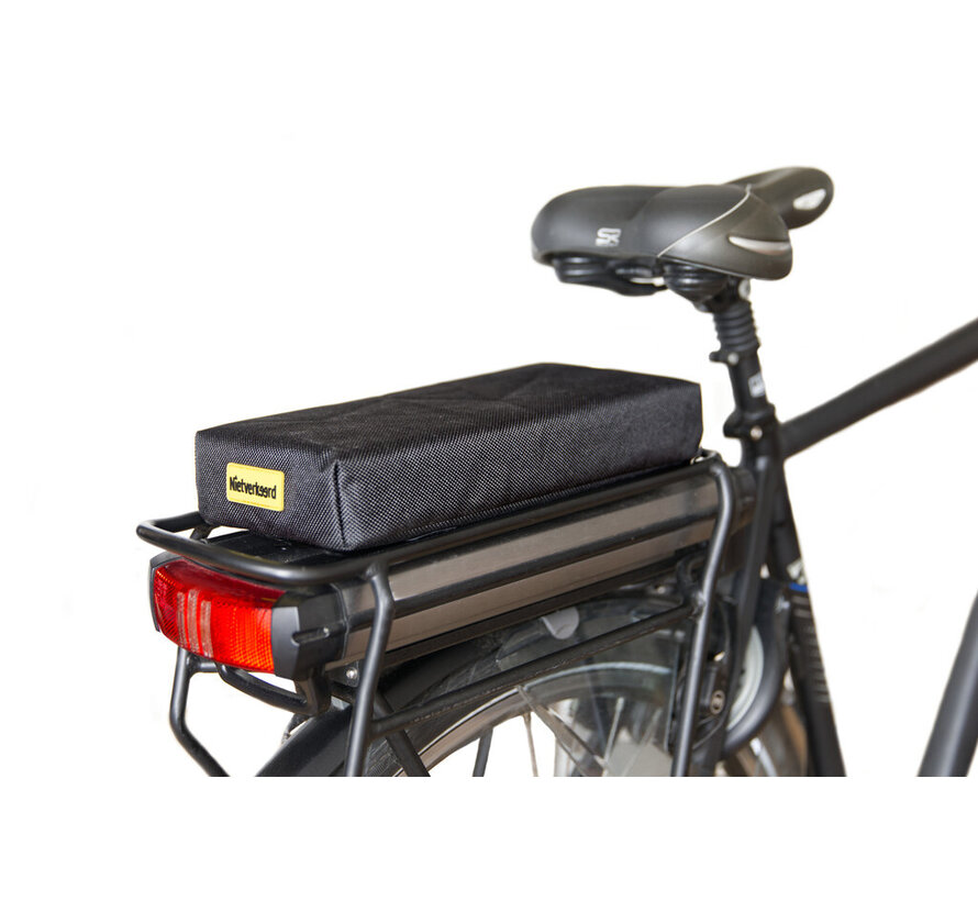 Kussen Nietverkeerd zwart