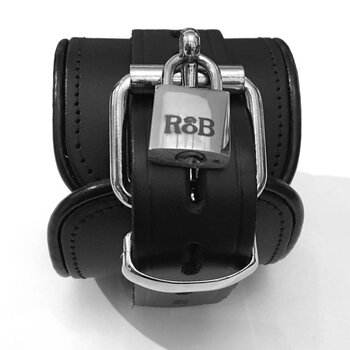 RoB Leather lockable ankle restraints black