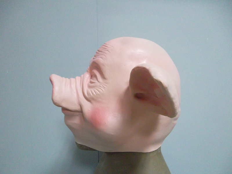 Pig mask latex