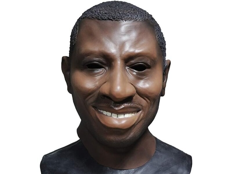 Black man mask (smiling face)