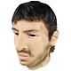 Man masker (zwart haar) lachend