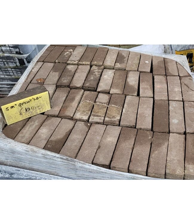 Partij 5 m2 gebakken stenen