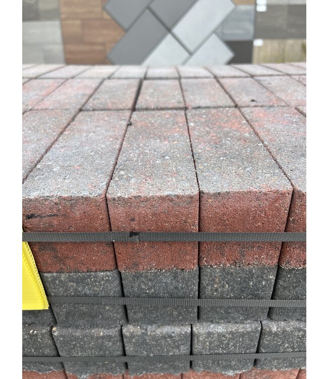 Partij 8.65 m² dikformaat rood/zwart