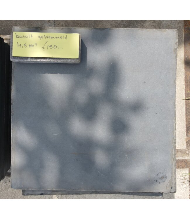 Partij 4,5 m² Basalt Getrommeld 60x60x4 cm