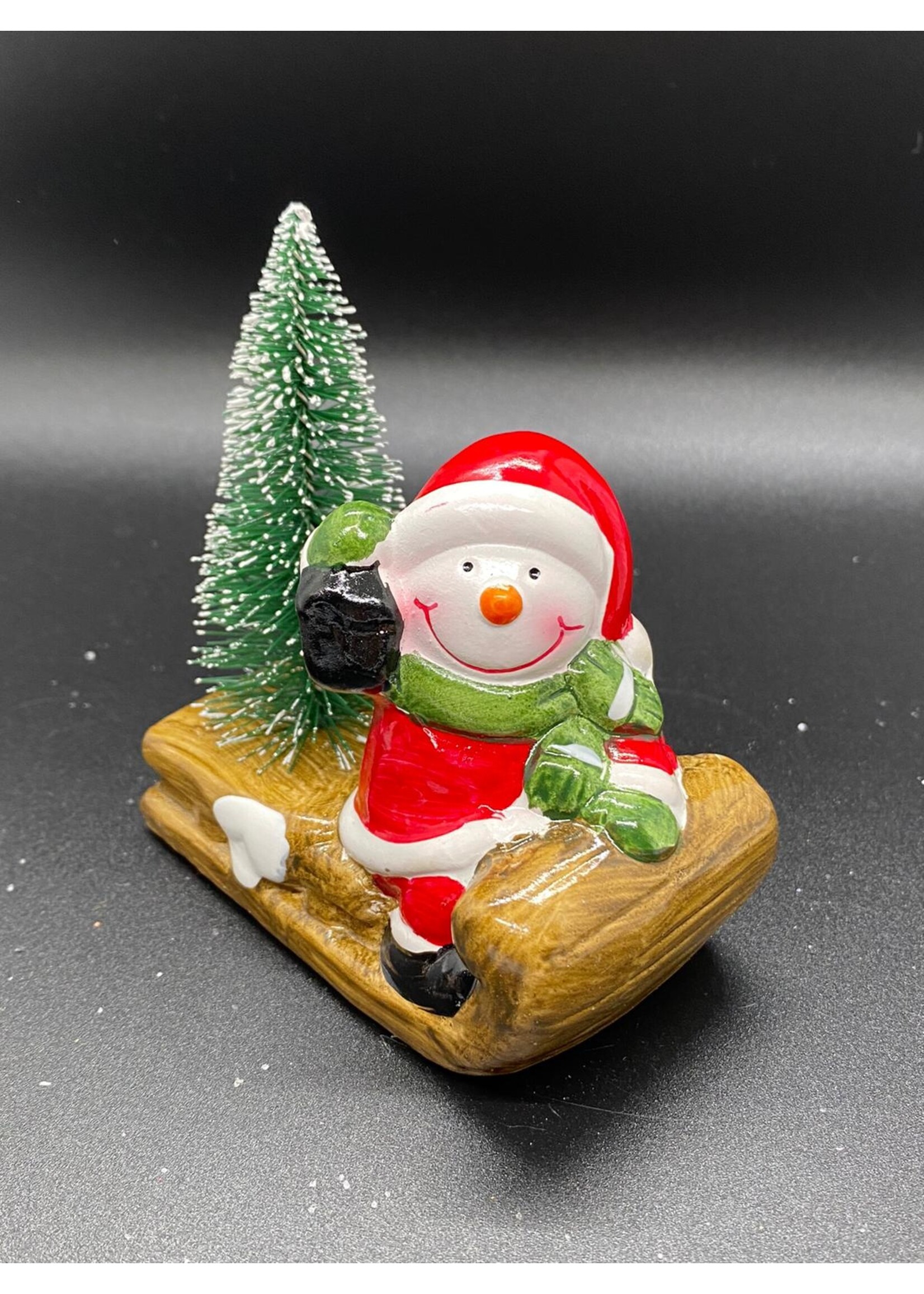 Keramiek Kerstman/sneeuwman op slee