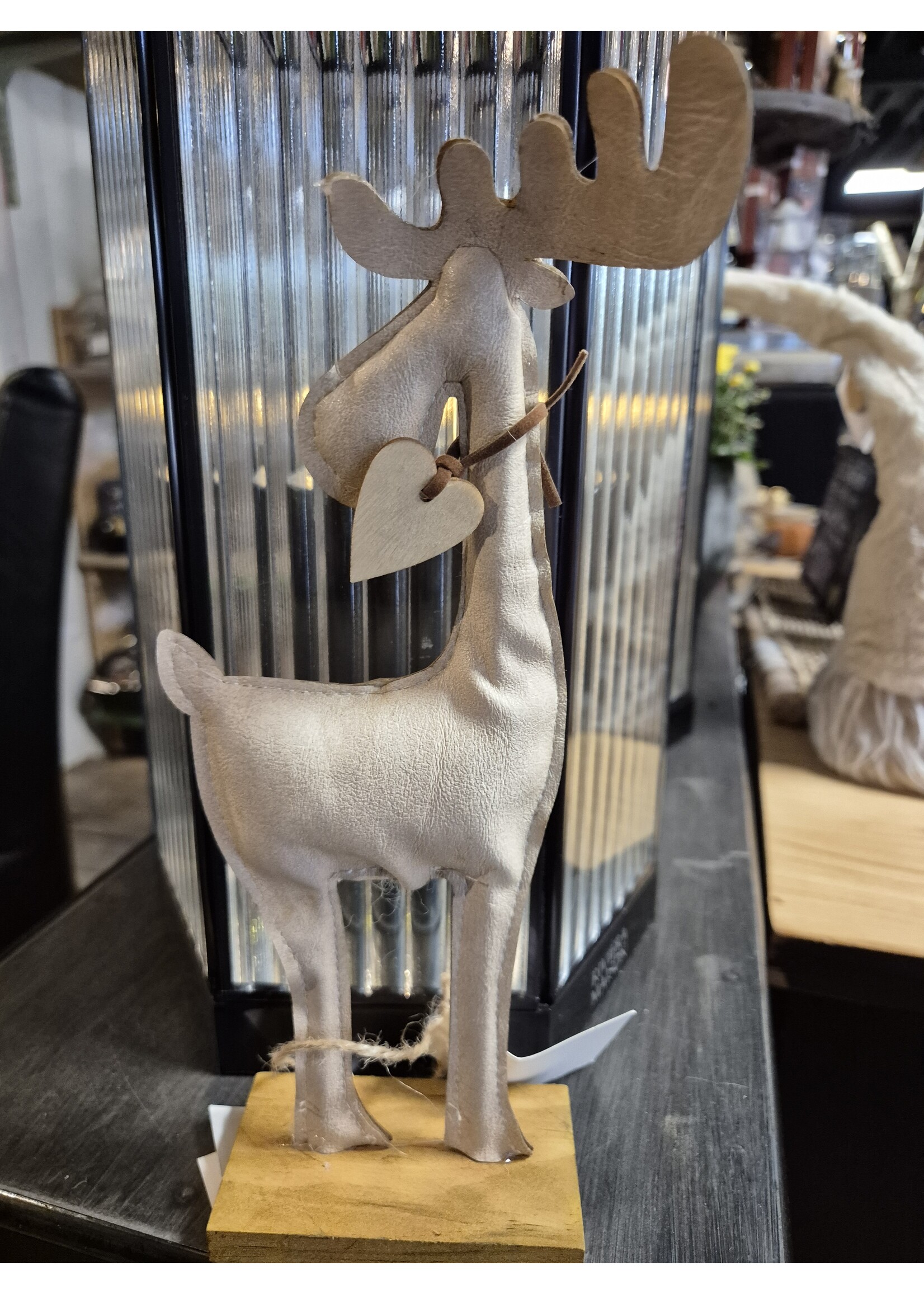 Figuur Booner, Hert, H 27,5 cm