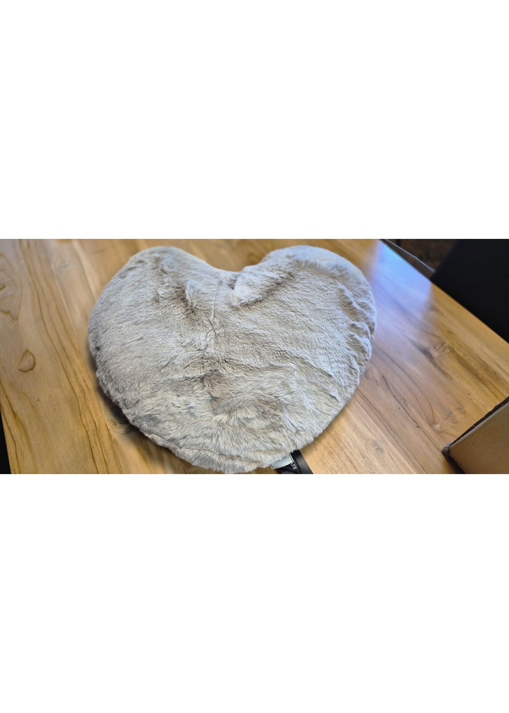 Riviera Maison Heather Alba Heart FauxFur Box Pillow