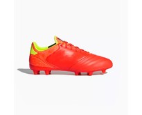 Soft ground football boots