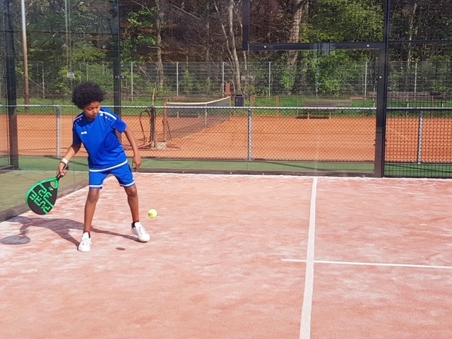 Zomerplezier met de Pure32 J10 & C30 padelrackets!