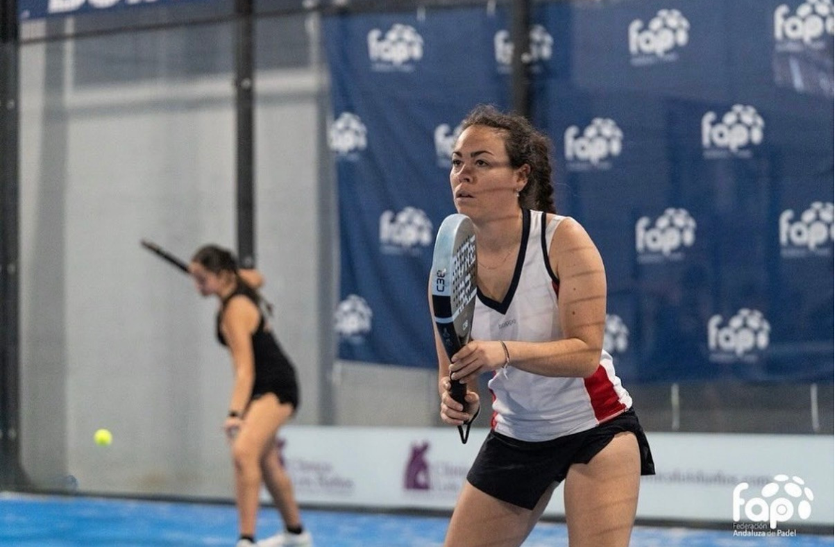 Fixed partner or variety? How teamwork and communication shape your padel level