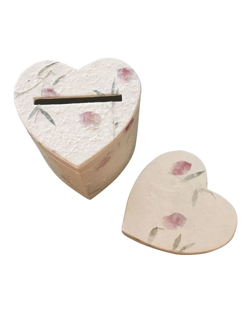 TH698 - Heart-shaped storage box 24x24cm