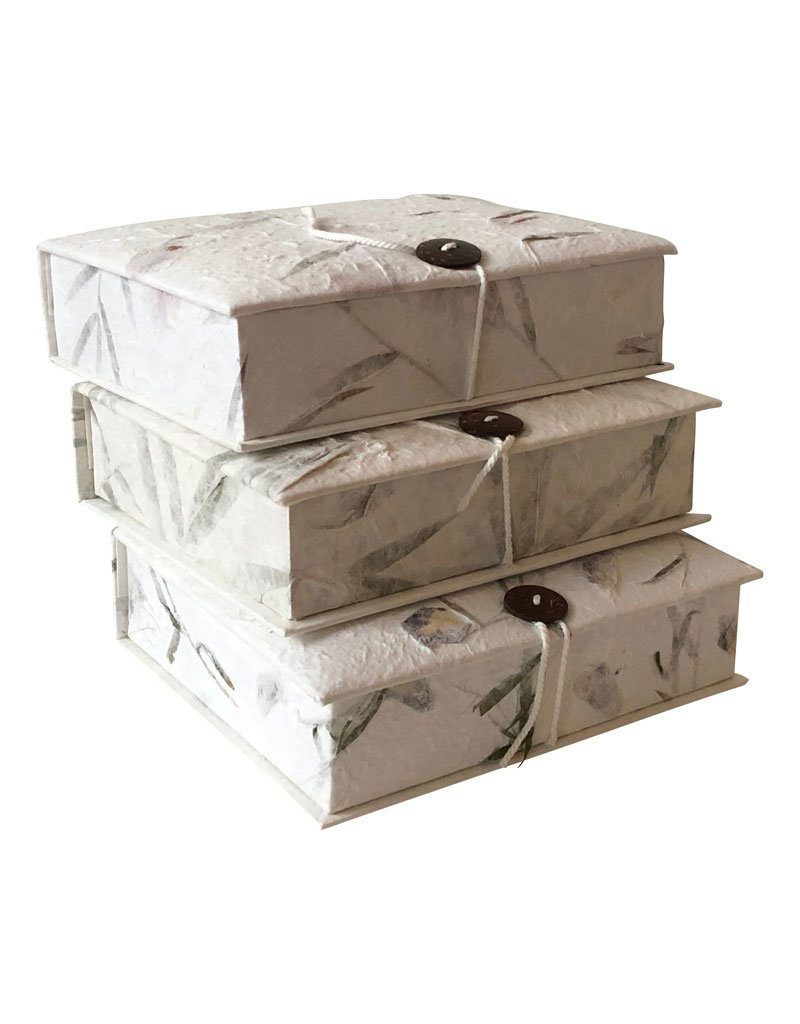 Bewaardoos mulberrypapier met bloemen