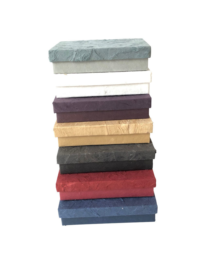 TH536 - A6-size box with tree bark fibres