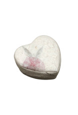 TH699 - Heart-shaped box with petals