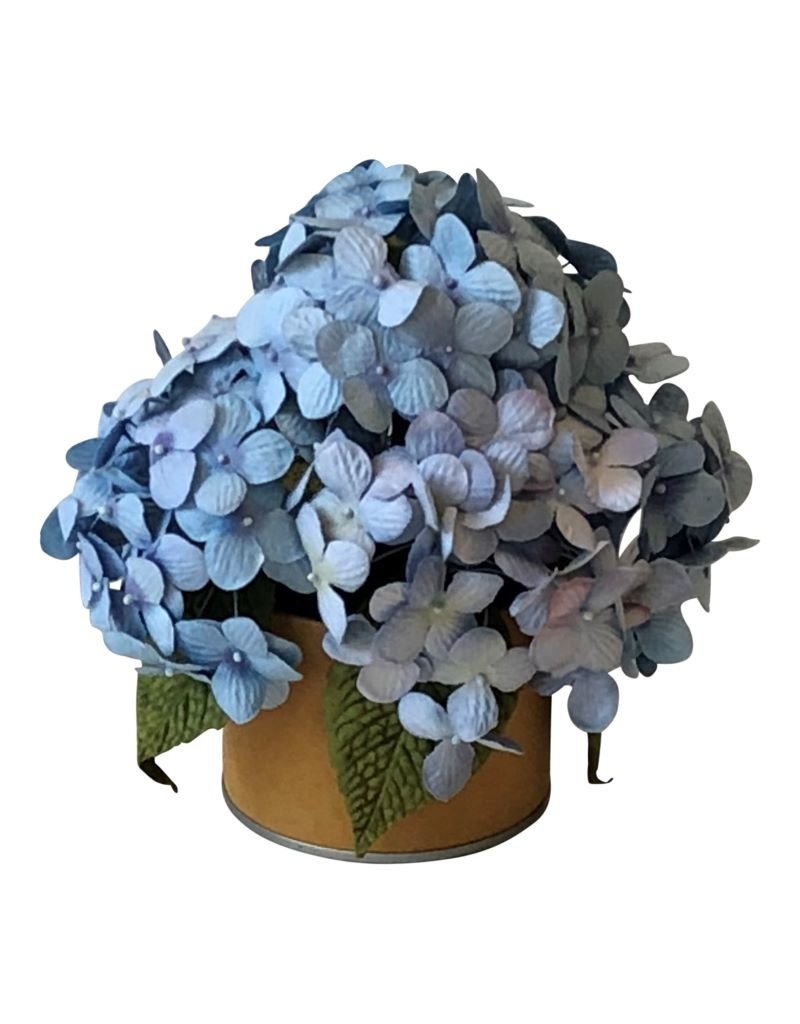 Handgefertige Blueten in einem Blumentopf .
