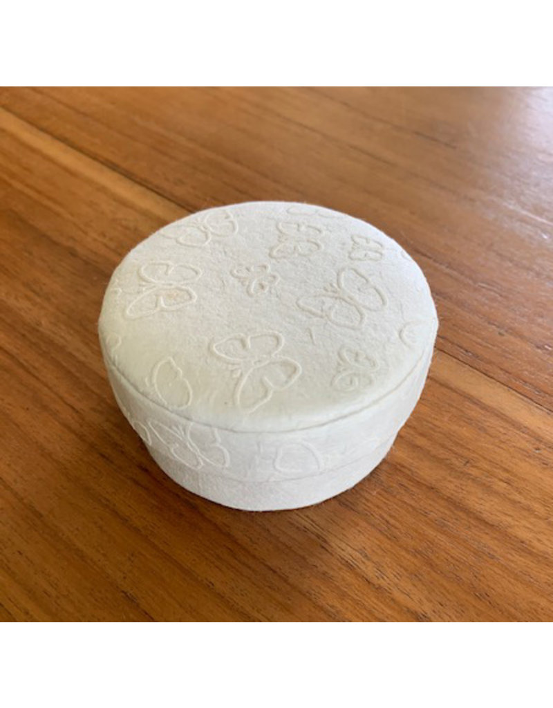 TH264 - Rond doosje met vlinders