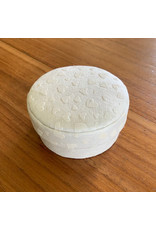 TH263 - Rond doosje met hartjes