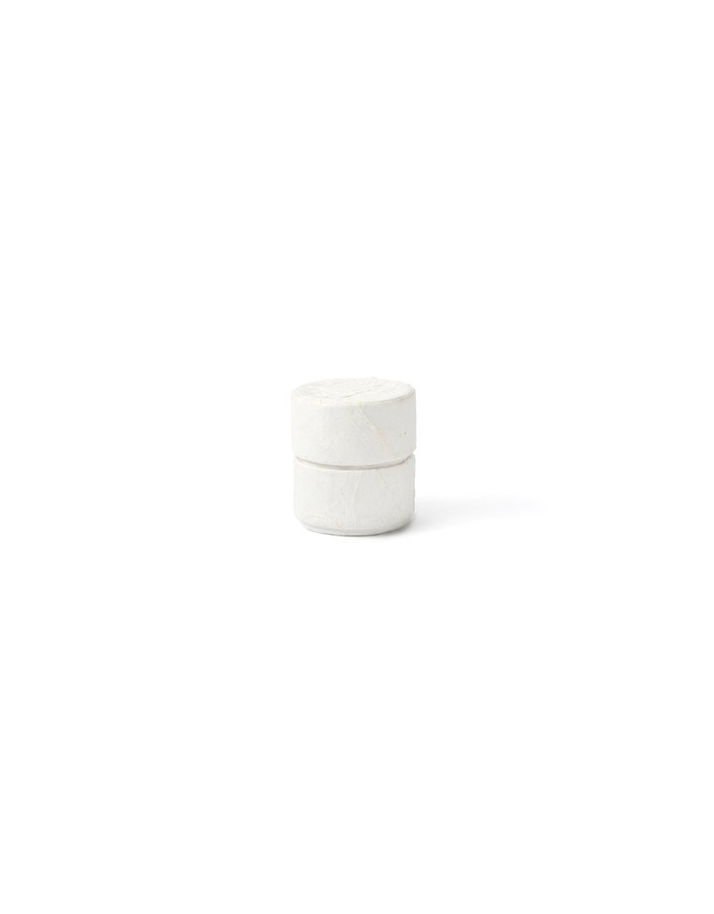 . Mini urne écologique en forme de cylindre