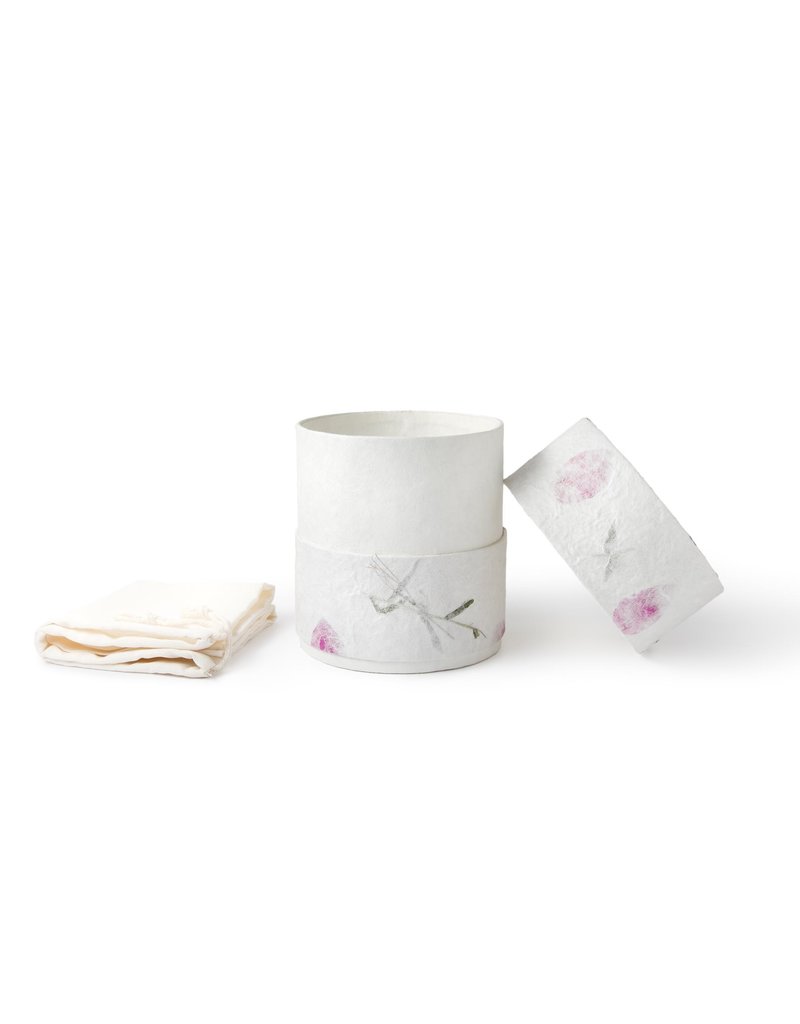 . Eco urn  bekleed met natuurpapier met bloemen