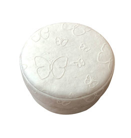 TH264 - Rond doosje met vlinders