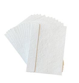 A5003 Ensemble de 25 enveloppes blanc/fil argente 14.5 x 21 cm